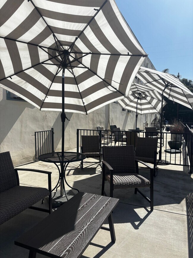 Foto del edificio - Studio with a view. Close to DTLA, Eagle R...