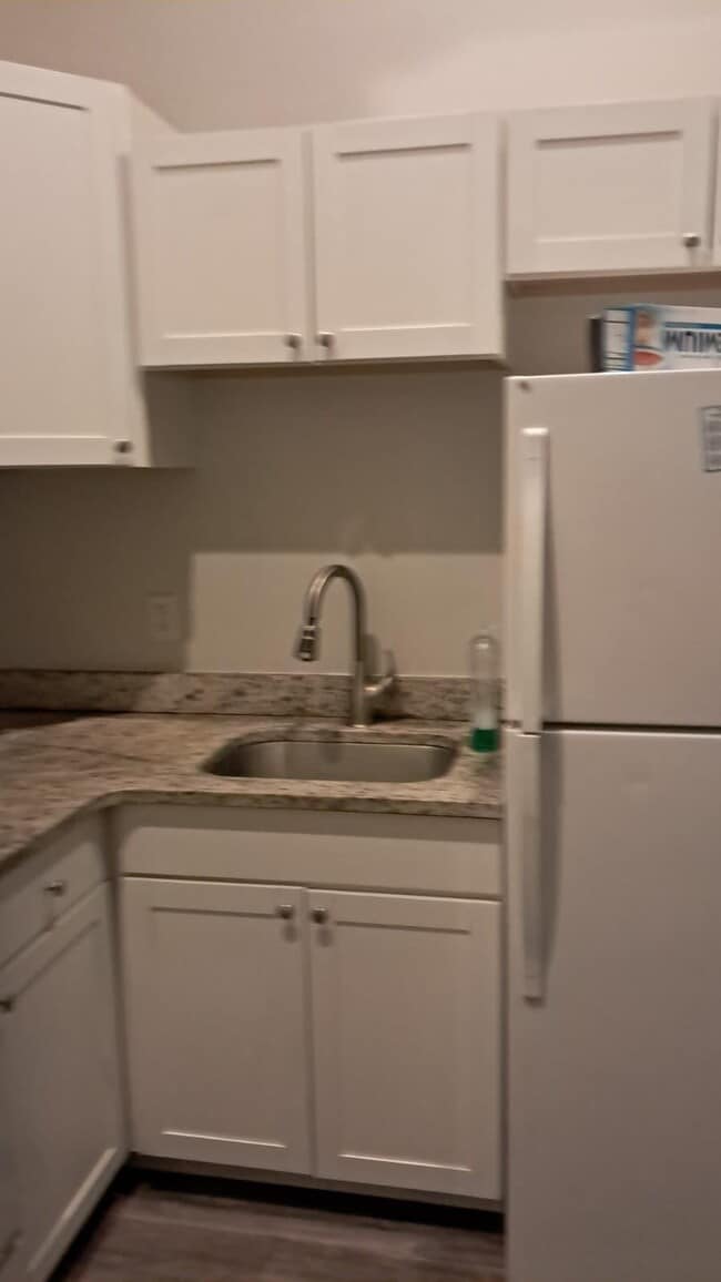 Building Photo - 624 Washington St