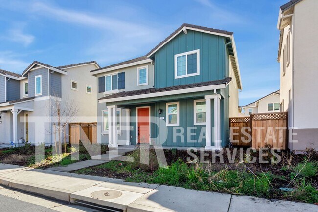 Foto del edificio - Charming 4-Bedroom Home in West Sacramento...
