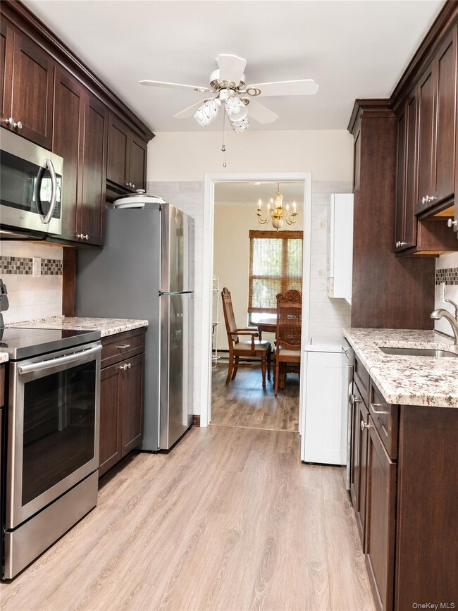 Building Photo - 506 Alden Ct N