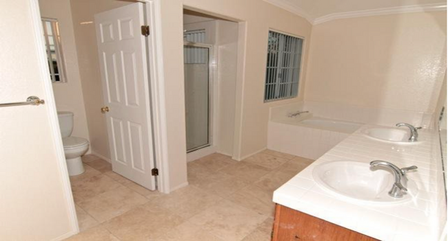 Building Photo - Beautiful 2 Story Single Family Home, Peac...