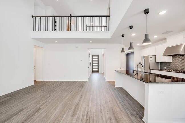 Building Photo - 1328 Brescia Walk