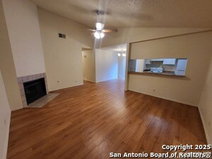 Foto del edificio - 5606 Rose Dawn