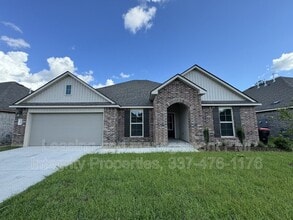 Building Photo - 119 Hill View Drive