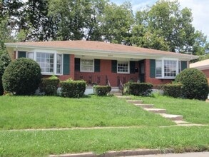 Building Photo - 2272 Winterberry Dr