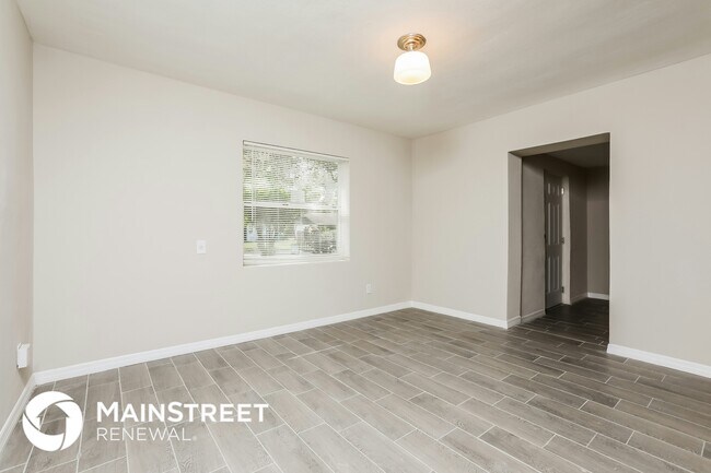 Foto del edificio - 913 Bethune Dr