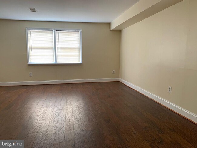 Building Photo - 430 N Patrick St