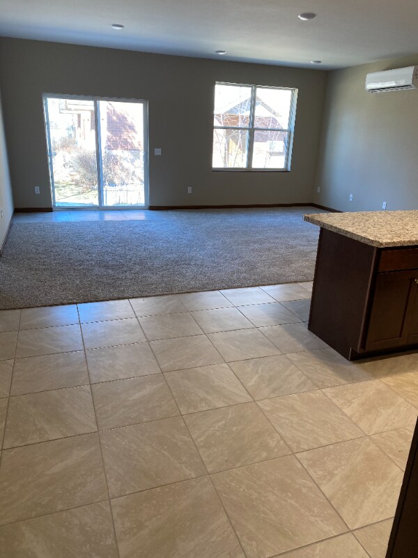 Building Photo - 3712 Doolittle Dr