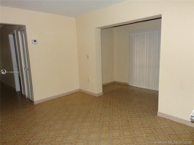 Foto del edificio - 1241 SW 12th Ct