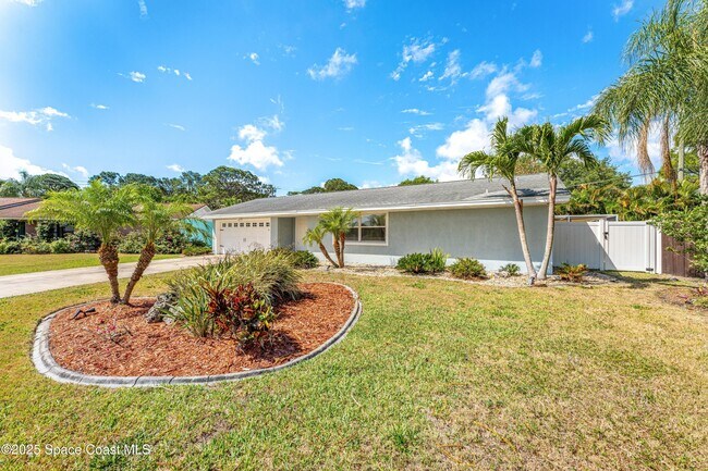 Foto del edificio - 113 Las Palmas