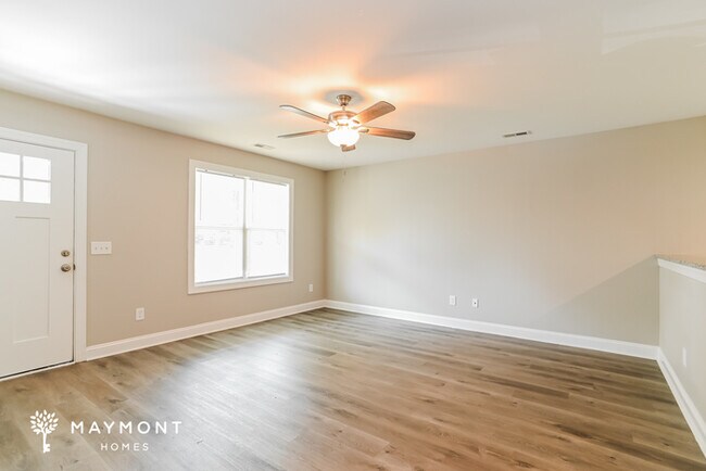 Building Photo - Stunning 3-Bedroom Home in Concord