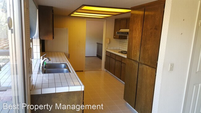Foto del edificio - 4 br, 2.5 bath House - 982 Desconsado Ave