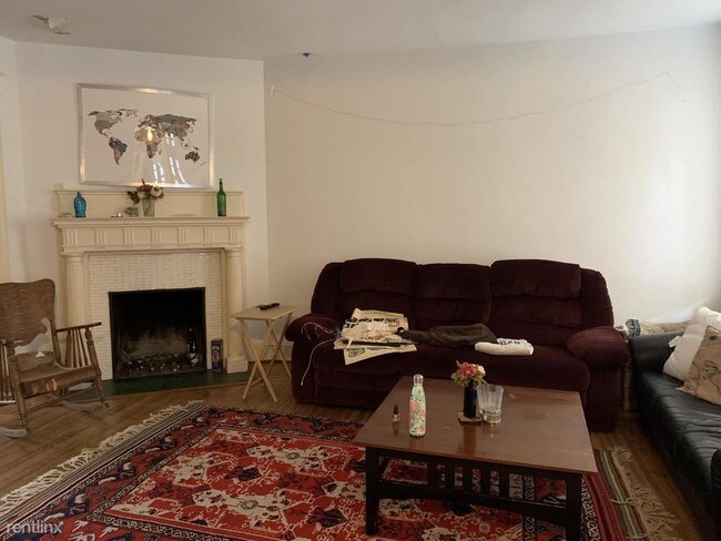 Building Photo - 5 br, 2 bath House - 1660 Hobart St NW