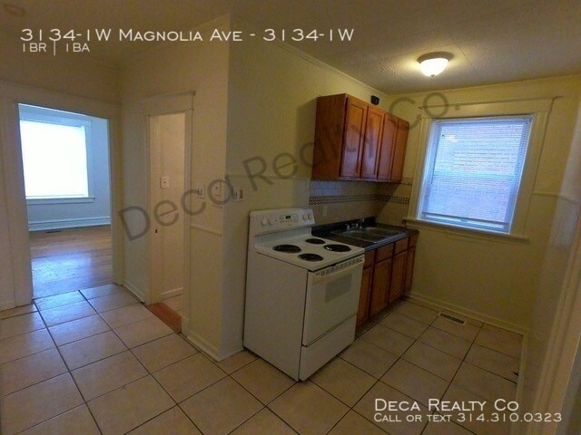 Building Photo - 1 Bedroom Apartment