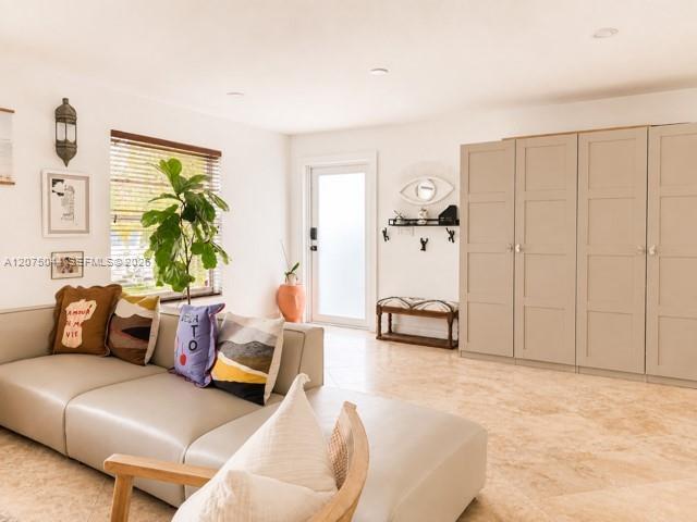 Foto del edificio - 1720 SW 4th St