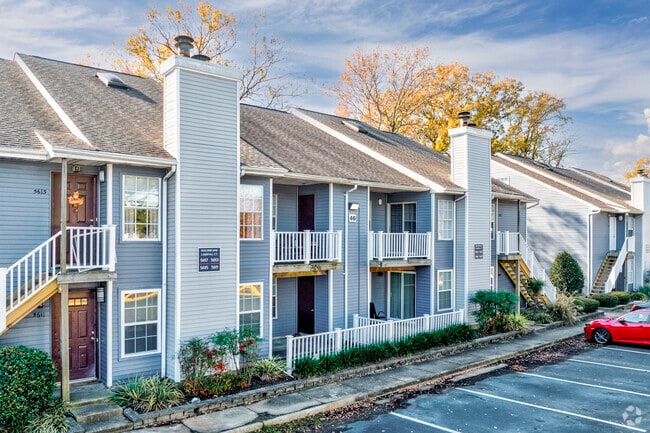Building Photo - Seawall Apartments & Townhomes