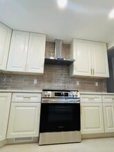 Building Photo - 2731 E 65th St