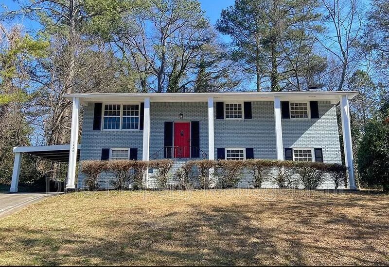 Primary Photo - 1400 Cornwall Rd