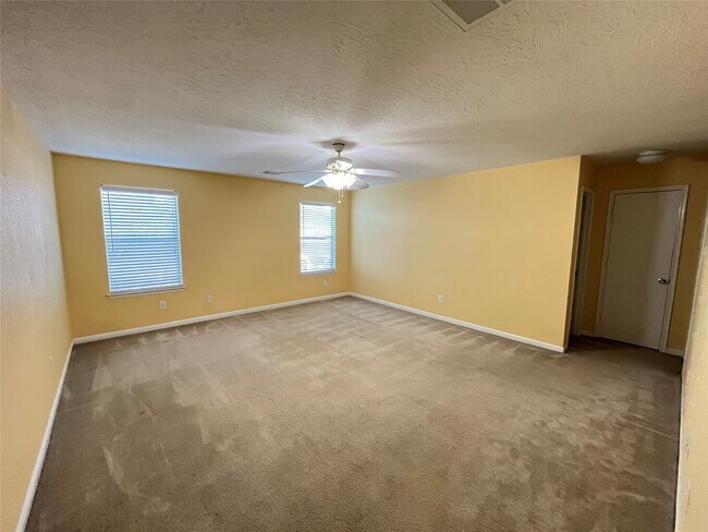 Building Photo - 29203 Legends Worth Dr