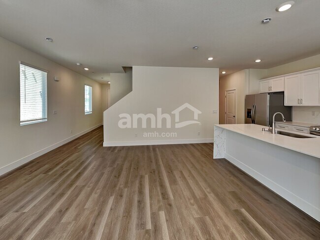 Foto del edificio - 8763 N Begonia Ct