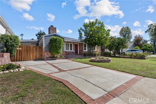 Building Photo - 4814 Lemona Ave