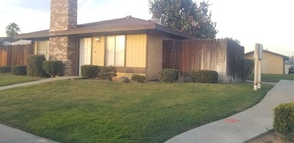 Building Photo - 2804 N Half Moon Dr