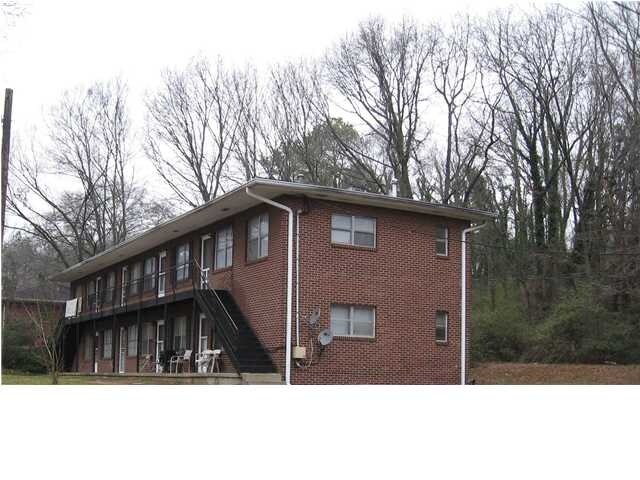 Building Photo - 3301 Navajo Dr