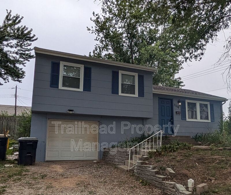 Primary Photo - 7316 NE 46th St
