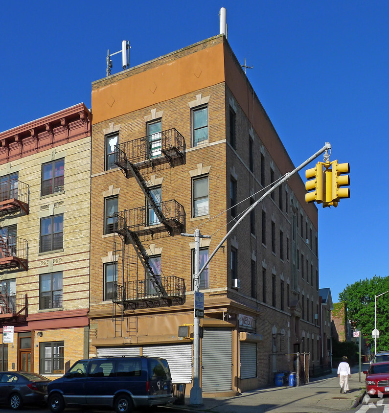 Foto del edificio - 190 Utica Ave