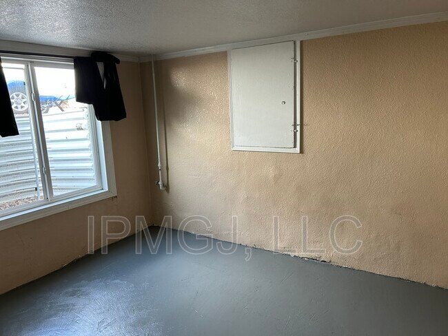 Foto del edificio - 621 N 2nd St