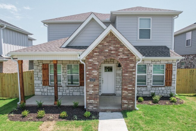 4 bedroom 3.5 bath home now preleasing! - 4 bedroom 3.5 bath home now preleasing!