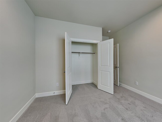 Foto del edificio - 5750 Quinn Landing Rd