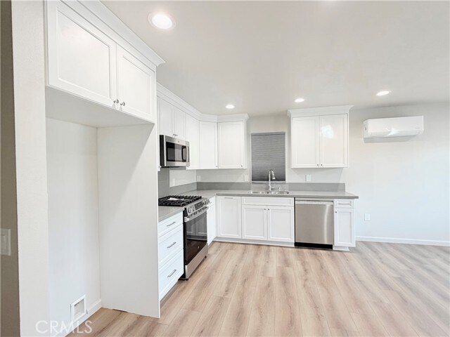 Foto del edificio - 401 W Erna Ave