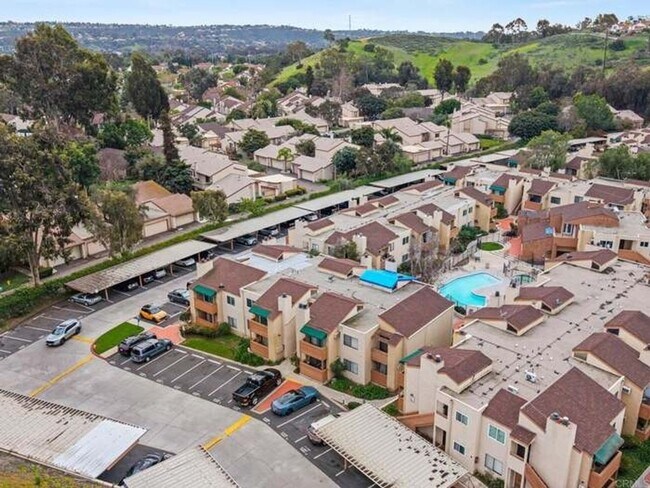 Foto del edificio - 2920 Briarwood Rd