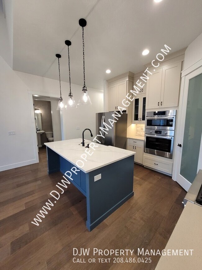 Foto del edificio - 4264 W Lovegood Ln