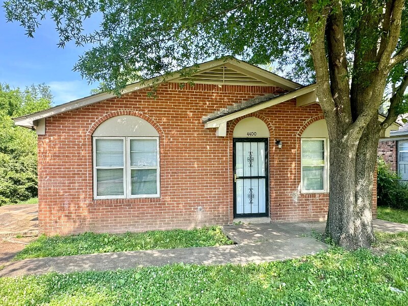 Primary Photo - 4400 Elmridge St