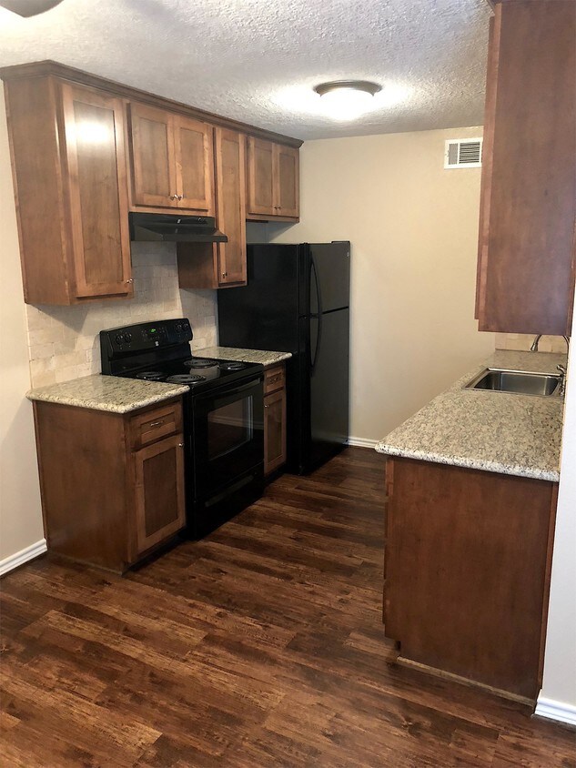 Foto principal - 1008 N HOUSTON Ave