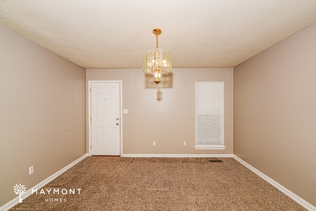 Building Photo - 1501 6th Pl NW