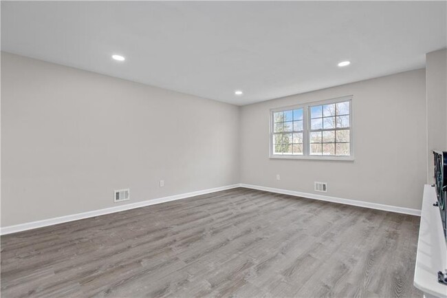 Foto del edificio - 153 N Vireo Dr