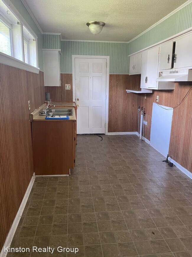 Building Photo - 3 br, 1 bath House - 1407 Hyman Avenue