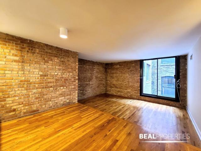 Foto del edificio - 2 bedroom in CHICAGO IL 60610