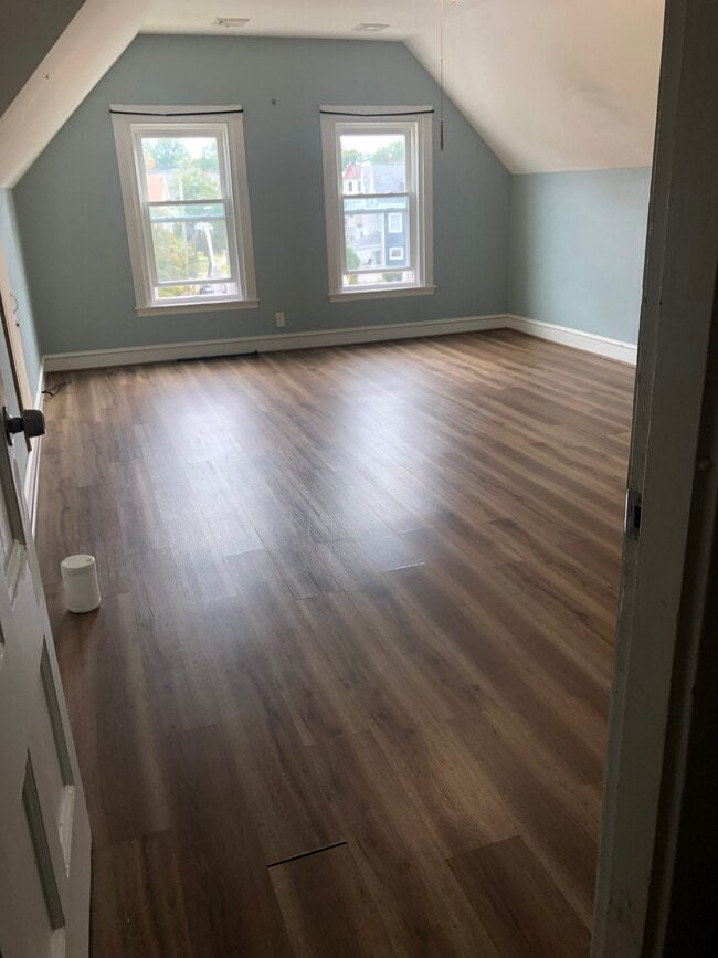 Building Photo - 452 Gallivan Blvd