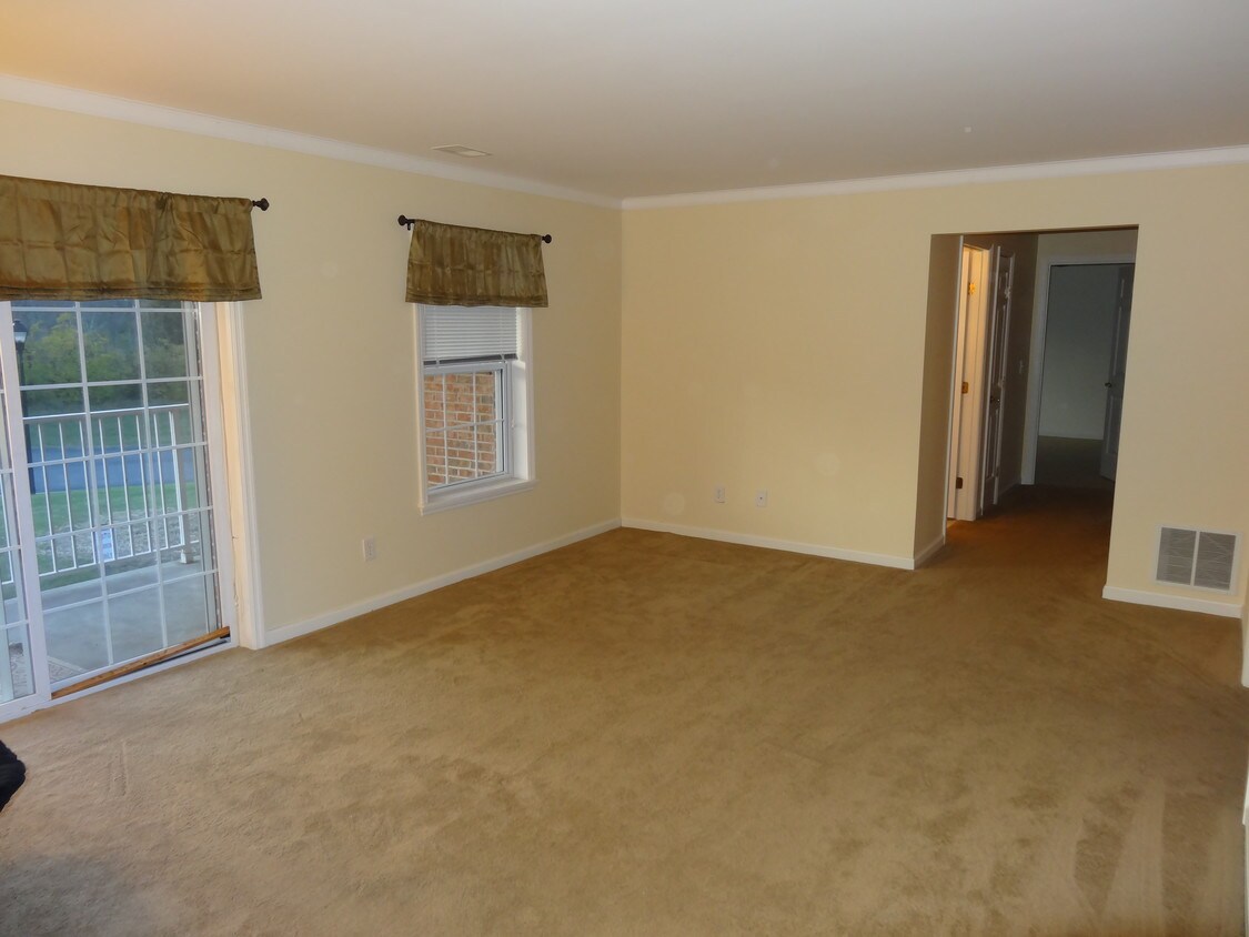 5580 Westwood Northern Blvd, Cincinnati, OH 45248 Condo for Rent in