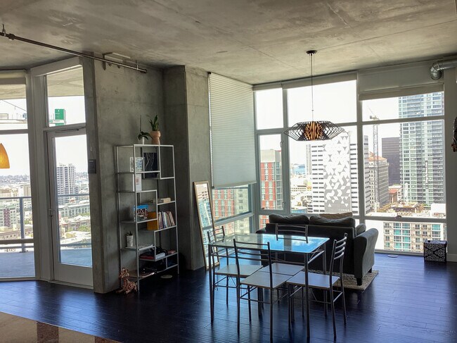 Foto del edificio - 1080 Park Blvd