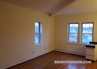 Foto del edificio - 172 N Beacon St