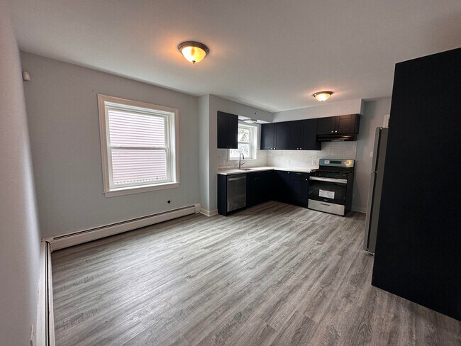 Building Photo - 312 23rd Ave