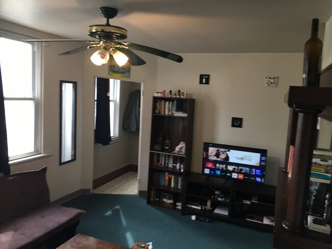 Living Room - 483 Poplar St