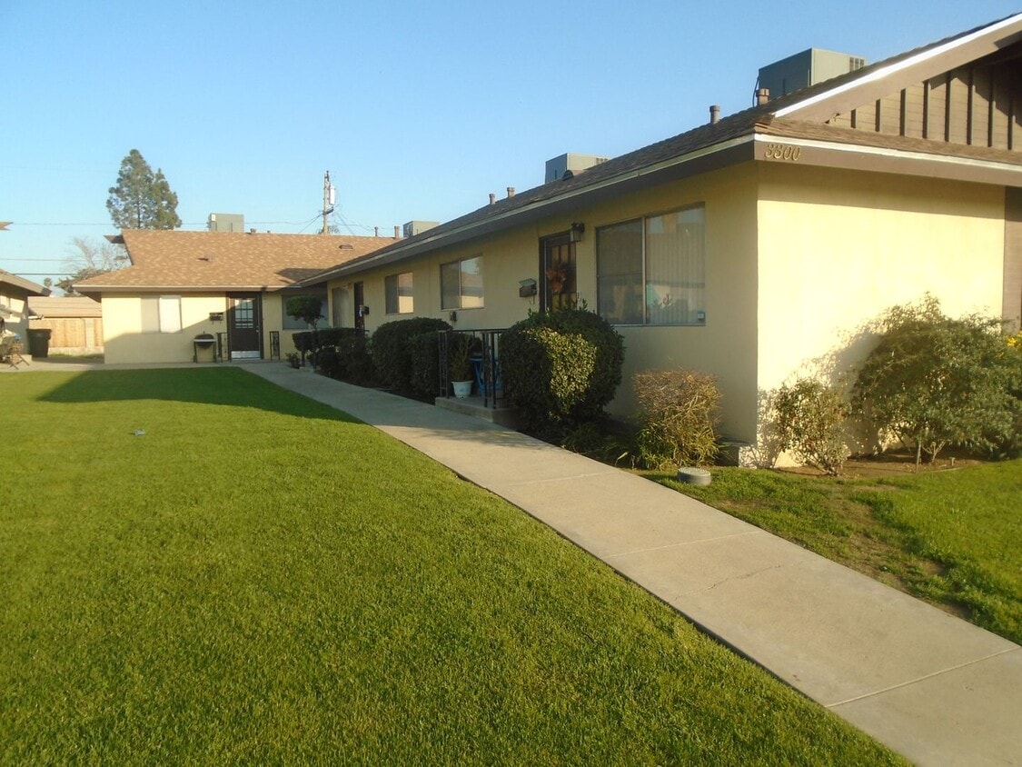 3300 N Chester Ave Unit C, Bakersfield, CA 93308 Room for Rent in