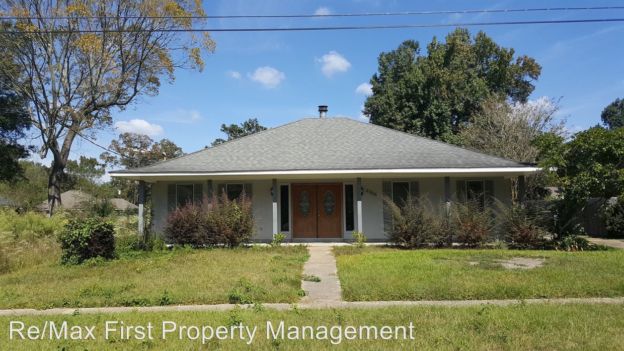 Primary Photo - 3553 Cypress Park Dr