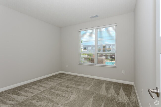 1BR, 1BA - 676SF - Whetstone - Bedroom - Graceland Flats